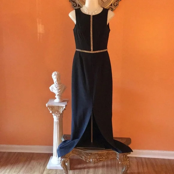 LONDON TIMES Black Sleeveless Rhinestone Embellished Evening Gown Floor  Length
